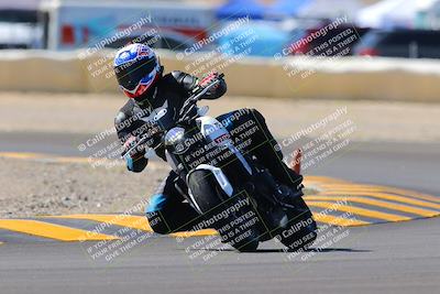 media/Oct-09-2022-SoCal Trackdays (Sun) [[95640aeeb6]]/Turn 2 (1110am)/